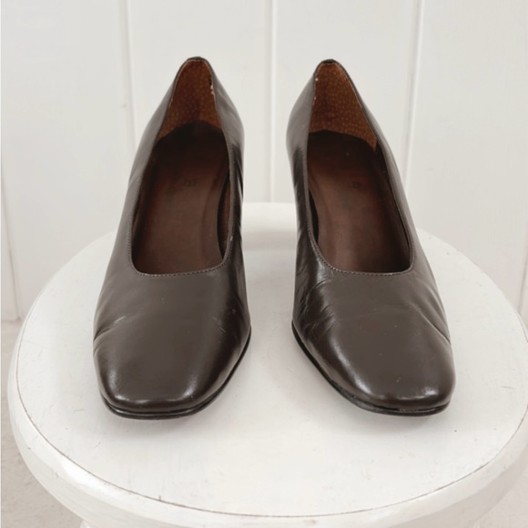 Etienne Aigner Vintage Heels Chocolate Brown Leather Square Toe Block Heel 7.5 - Picture 3 of 13